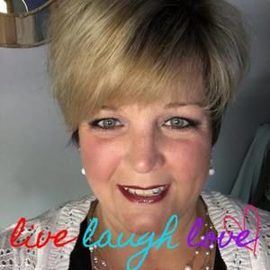 Meet your Posher, Danna